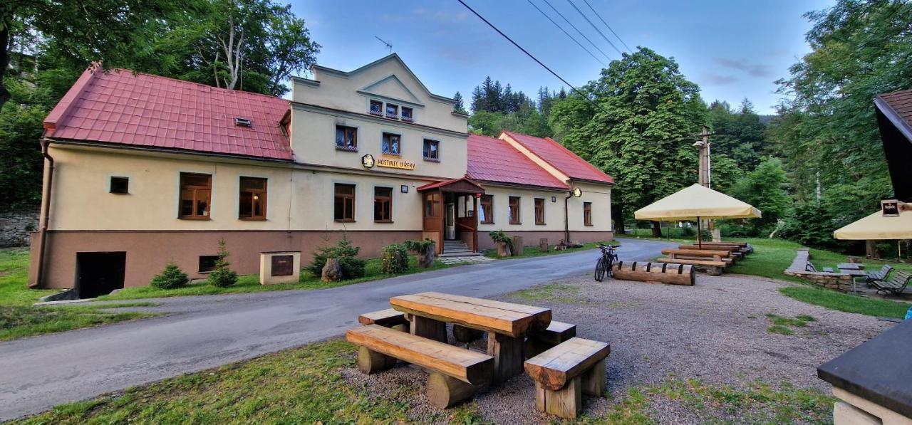 Hostinec U Reky Hotel Ostravice Ngoại thất bức ảnh