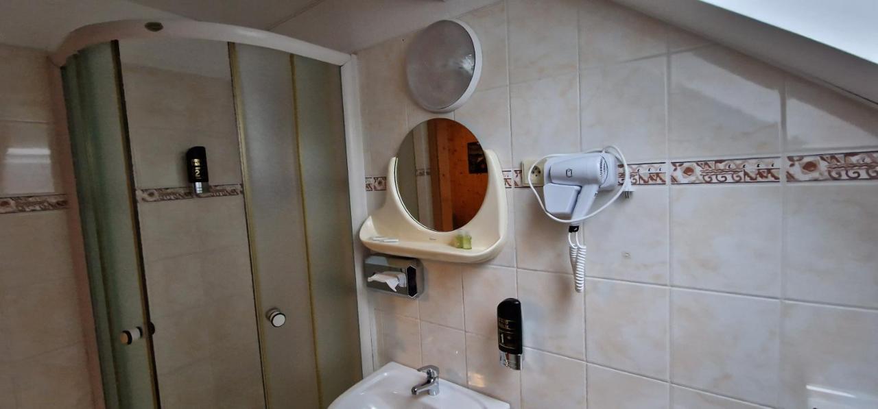 Hostinec U Reky Hotel Ostravice Ngoại thất bức ảnh