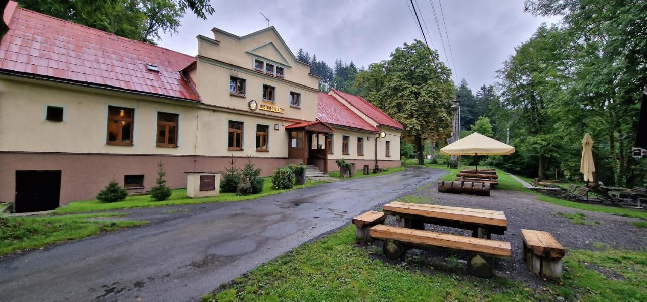 Hostinec U Reky Hotel Ostravice Ngoại thất bức ảnh